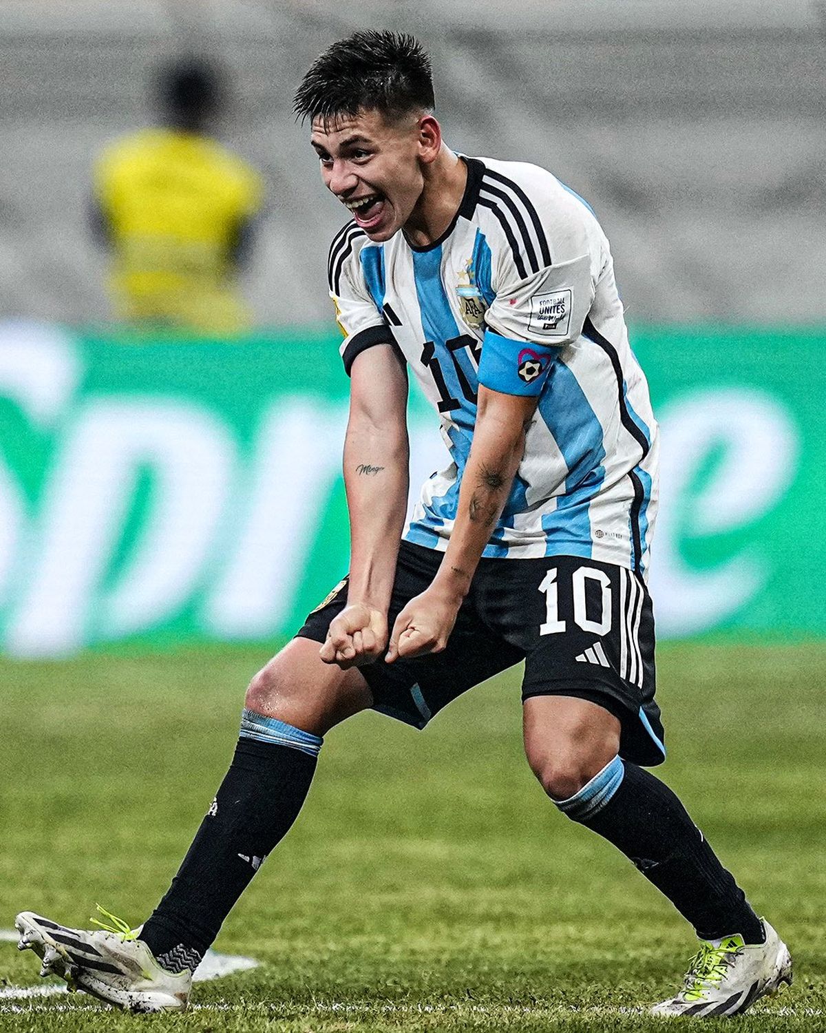 Echeverri se sumará luego de Manchester al equipo de Javier Mascherano. Echeverri se sumará luego de Manchester al equipo de Javier Mascherano. 