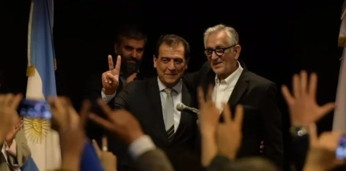 Alberto Rodríguez Saá (derecha) y el ex ministro Freixes
