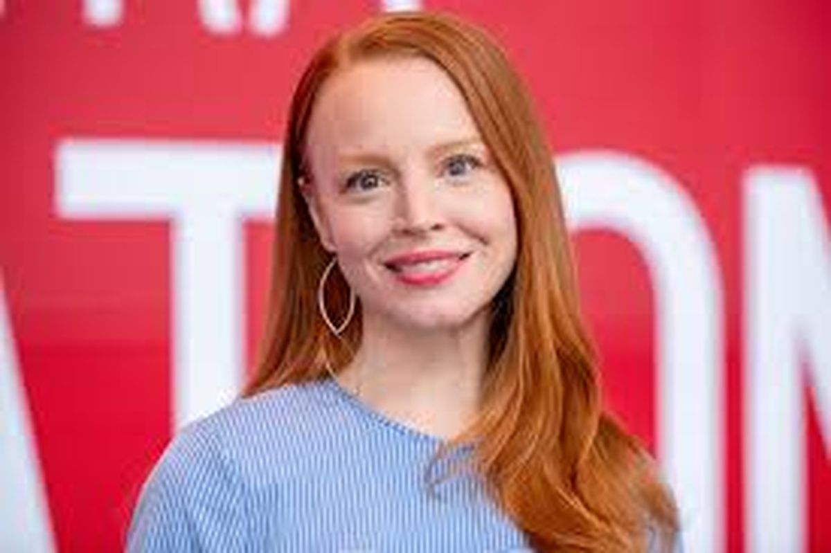 Lauren Ambrose