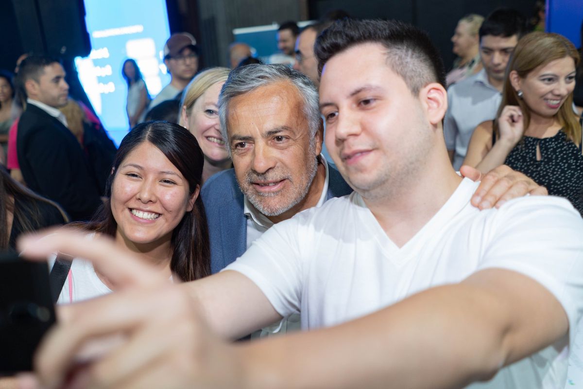 Cornejo también participó de la entrega de certificaciones de Inglés Técnico. Cornejo también participó de la entrega de certificaciones de Inglés Técnico.
