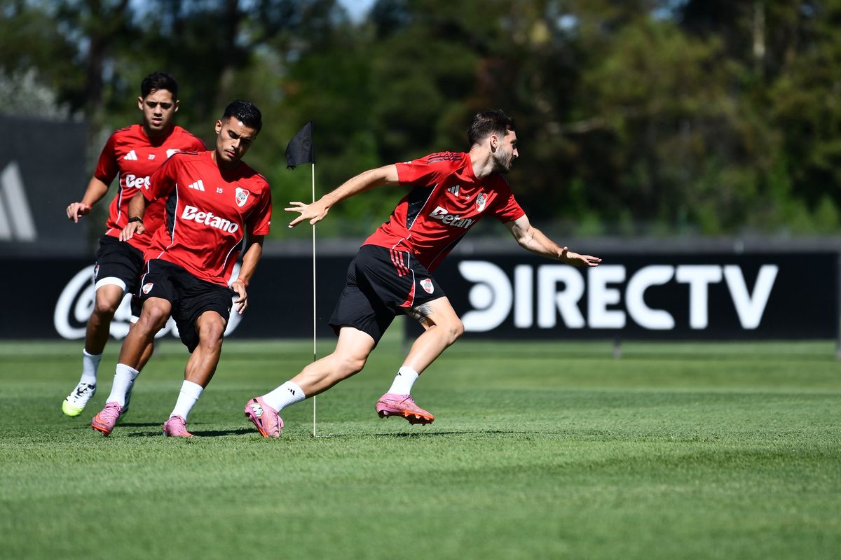 River se prepara para el debut en el Torneo Apertura ante Barracas Central.