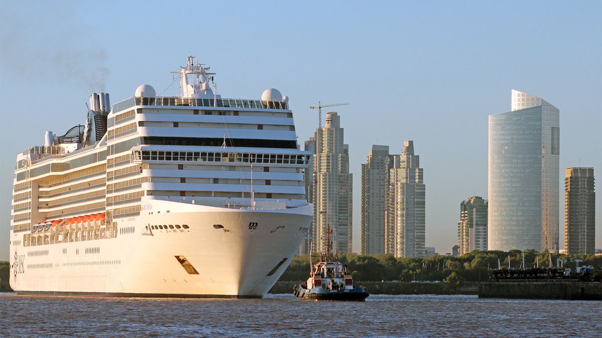 Los cruceros marcan el incio del de la apertura del turismo internacional.