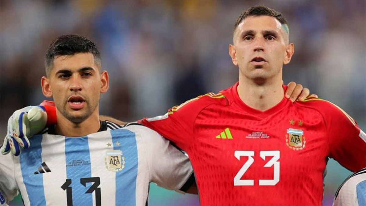 Cuti Romero y Dibu Martínez.