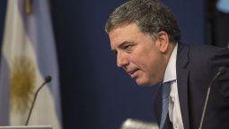 Dujovne: Este año los salarios le van a ganar a la inflación