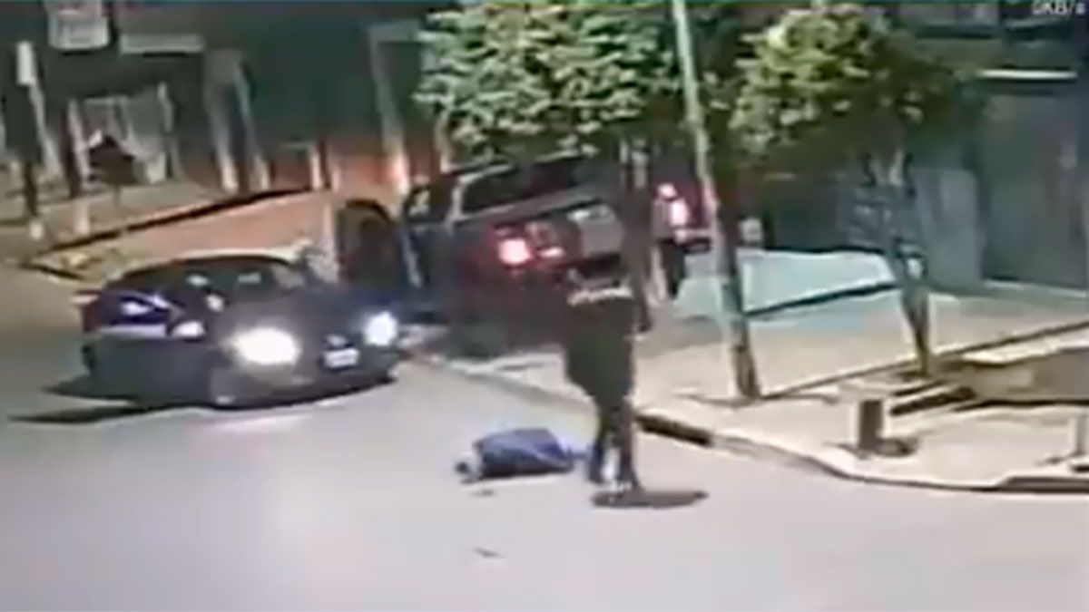 Un efectivo de la Policía Federal baleó a un delincuente