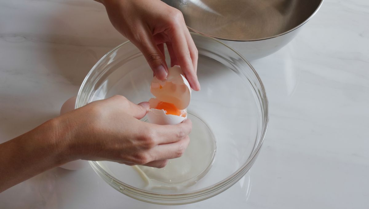 Las claras y las yemas se pueden congelar y almacenar en bolsas herméticas. Las claras y las yemas se pueden congelar y almacenar en bolsas herméticas.