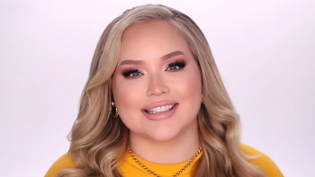 Tras sufrir amenazas, la youtuber NikkieTutorials confesó que es una mujer transgénero