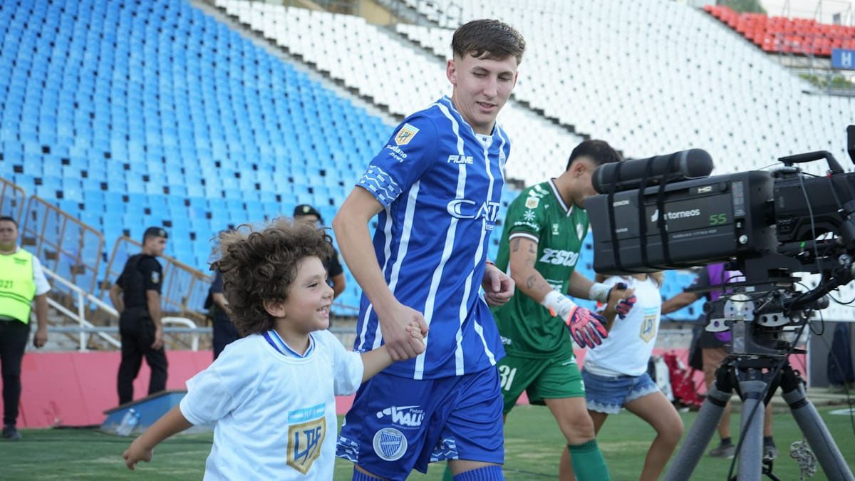 Santino Andino se refirió a jugar sin la presencia de los hinchas de Godoy Cruz ante Platense. Santino Andino se refirió a jugar sin la presencia de los hinchas de Godoy Cruz ante Platense.