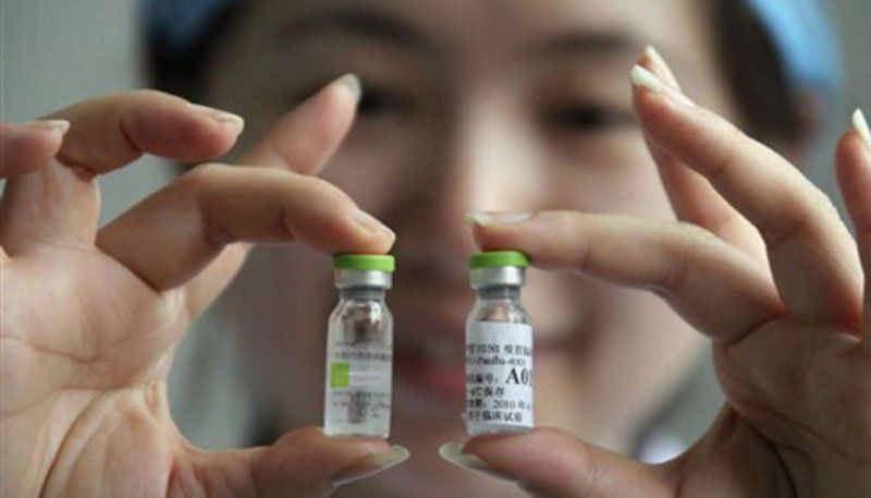 China sanciona a 357 funcionarios en un escándalo por vacunas