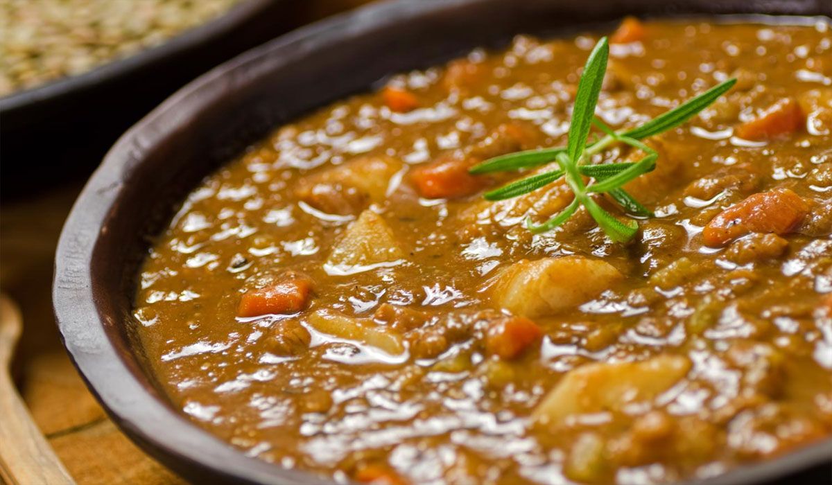 Receta de guiso de lentejas. Ideal para los d&iacute;as de fr&iacute;o.