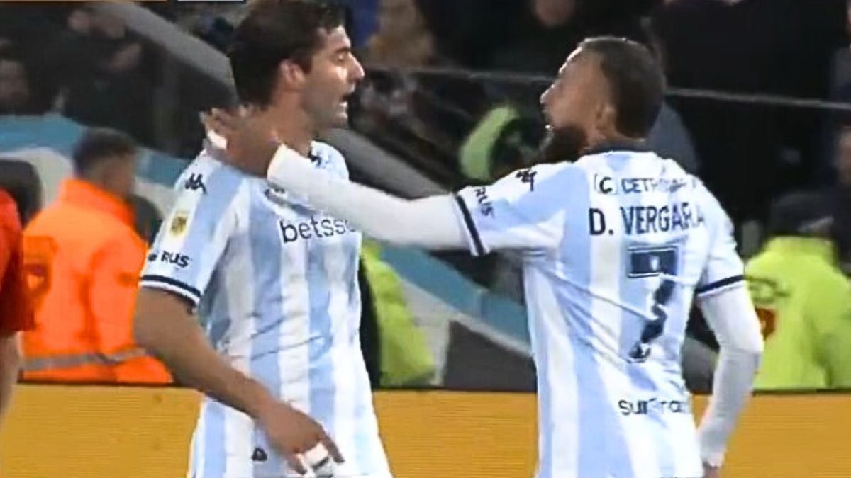 Santiago Sosa y Duván Vergara se pelearon en la derrota de Racing ante Estudiantes.&nbsp;