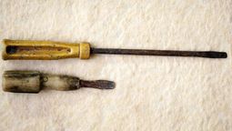 Cualquier destornillador de punta plana se puede reparar con este sencillo truco casero. Cualquier destornillador de punta plana se puede reparar con este sencillo truco casero.