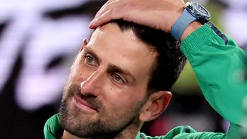 Cuánto vale el nuevo reloj de lujo que Novak Djokovic estrenó en el Abierto de Australia Cuánto vale el nuevo reloj de lujo que Novak Djokovic estrenó en el Abierto de Australia