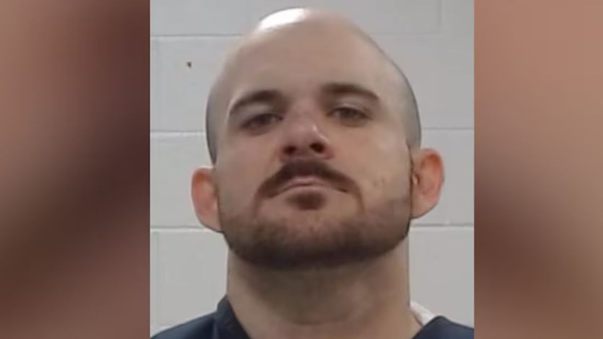 Christopher Alexander, el hombre de 30 años que tuvo un ataque psicótico y atacó al niño de 3 años que murió en un hospital. Christopher Alexander, el hombre de 30 años que tuvo un ataque psicótico y atacó al niño de 3 años que murió en un hospital.