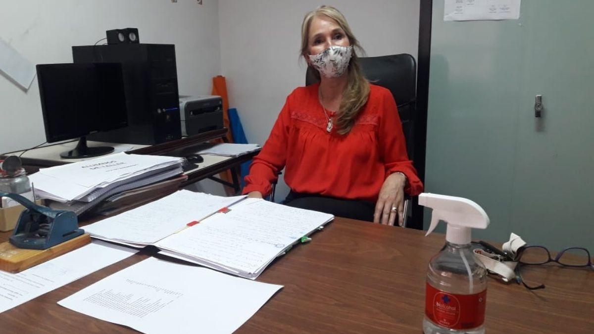 La vicedirectora, Claudia Micheleto, fue quien explicó cómo están funcionando los protocolos por la pandemia y qué grado de aceptación ha tenido la presencialidad en los alumnos