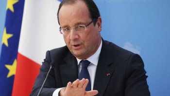 Hollande prometió destruir al Estado islámico y reafirmó que Francia 