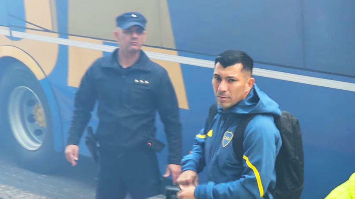 Gary Medel llegó a Mendoza con el plantel de Boca y quiere tener su segundo debut aquí por la Copa Argentina.