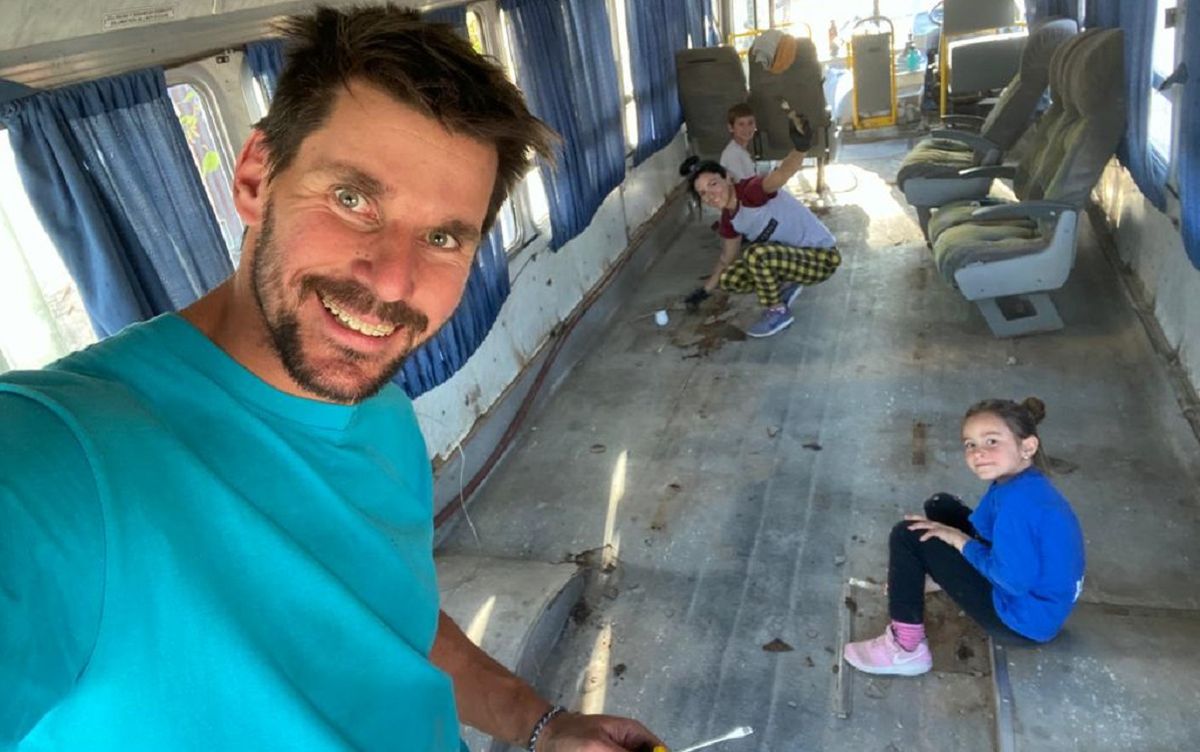 Los "Lunáticos" armaron su motorhome en Mendoza. Los "Lunáticos" armaron su motorhome en Mendoza.