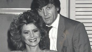 Las novias de Carlín Calvo, el galán de los '90
