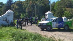 El hombre fue encontrada dentro de su auto, en el ex Vivero municipal de Junín, con un corte en el cuello y ahora la policía investiga las causas del crímen