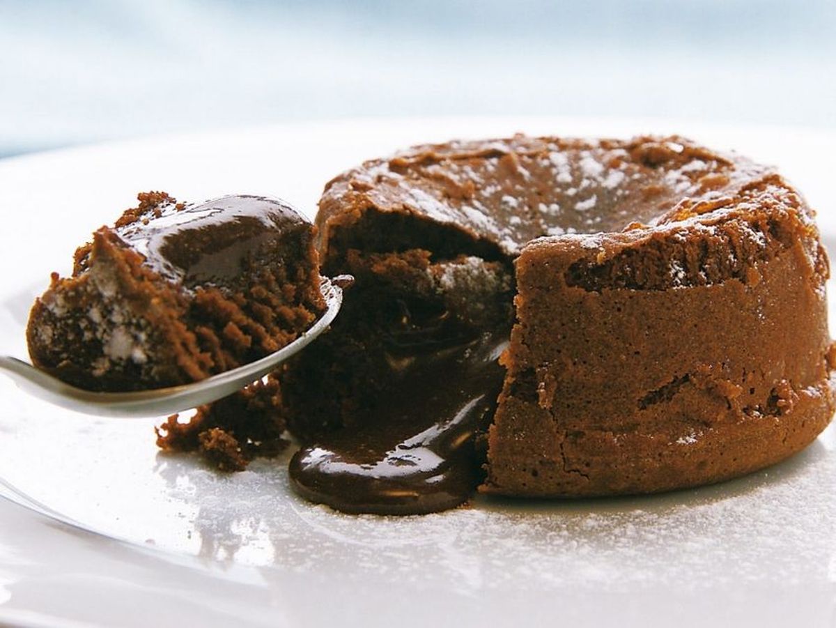 Torta Soufflé de chocolate sin harina ni azúcar. Torta Soufflé de chocolate sin harina ni azúcar.