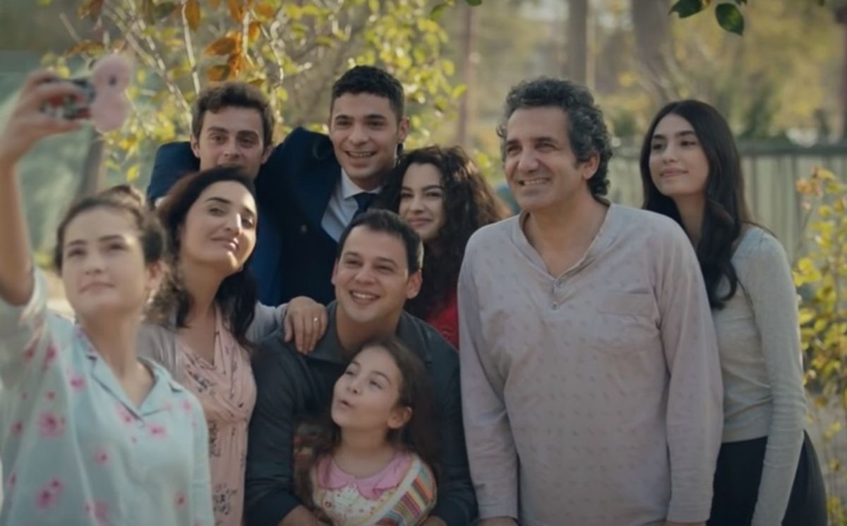 Revelaron la razón por la que una actriz de "Todo por mi hogar" dejó la telenovela de Turquía. Revelaron la razón por la que una actriz de "Todo por mi hogar" dejó la telenovela de Turquía.