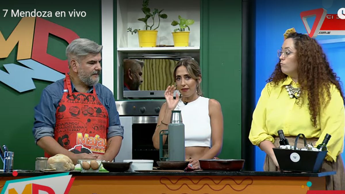 El subsecretario de Cultura de Godoy Cruz, Diego Gareca fue invitado a Canal Siete a cocinar, y en la entrevista habló sobre la Fiesta de la Vendimia, defendió la decisión de Guaymallén, de eliminar la elección de una reina, y dijo que hay un debate que nos debemos los mendocinos al respecto.