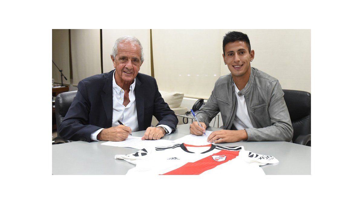 Angileri puso el gancho y es jugador de River