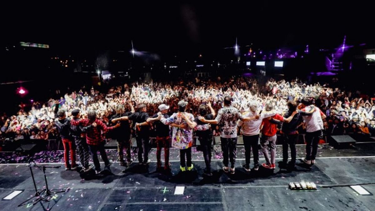 Los Auténticos Decadentes pisarán el suelo de Mendoza el domingo 20 de agosto. Los Auténticos Decadentes pisarán el suelo de Mendoza el domingo 20 de agosto.