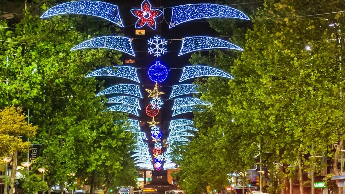 En lugar de celebrar la Navidad, en Uruguay se festeja el Día de la Familia. En lugar de celebrar la Navidad, en Uruguay se festeja el Día de la Familia.