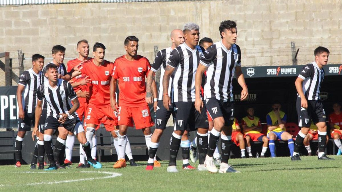 Gimnasia logró tres puntos de oro en su visita a Riestra