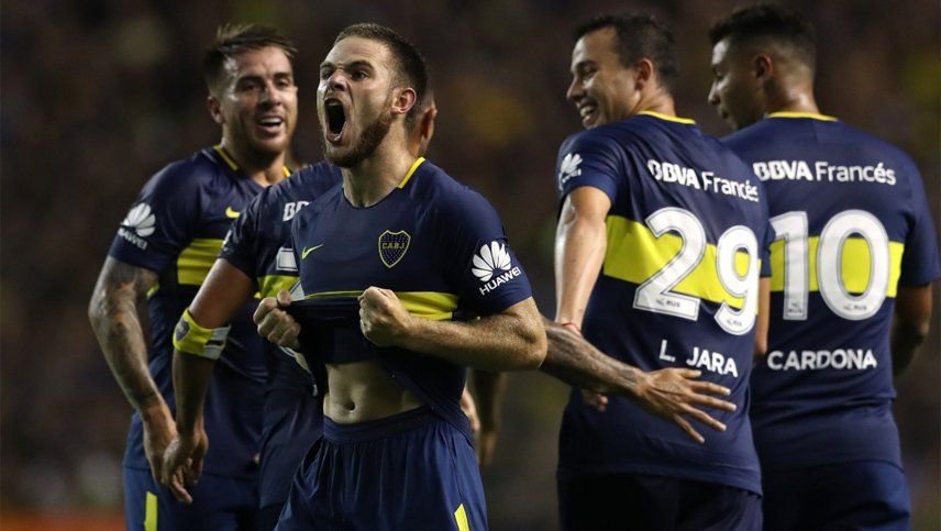 Nández mantiene conversaciones con Riquelme y los hinchas se ilusionan. Nández mantiene conversaciones con Riquelme y los hinchas se ilusionan. 