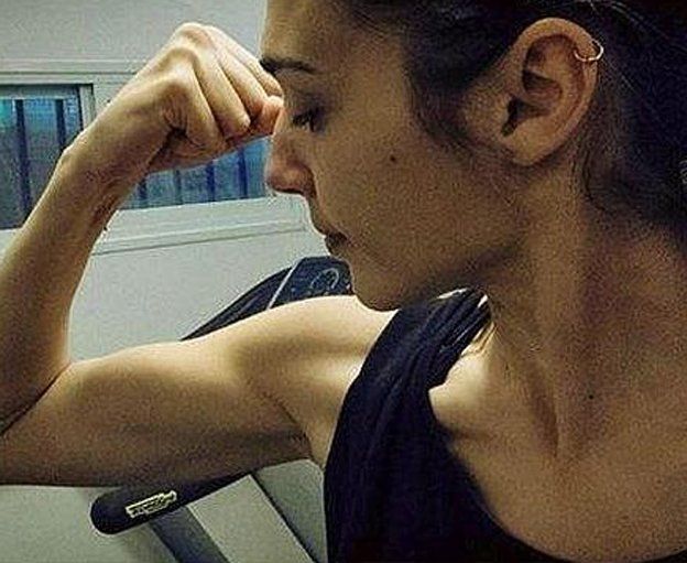 Una Mujer Maravilla sin músculos
