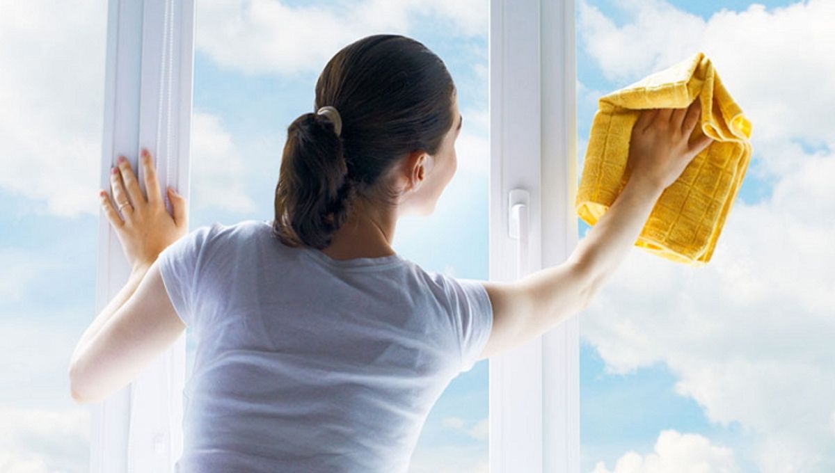 Los trucos caseros permiten eliminar de manera eficiente la suciedad de los vidrios.