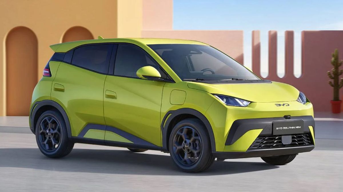 El modelo BYD Dolphin es la unidad de entrada de gama de la marca, por ende, la más económica. El modelo BYD Dolphin es la unidad de entrada de gama de la marca, por ende, la más económica.