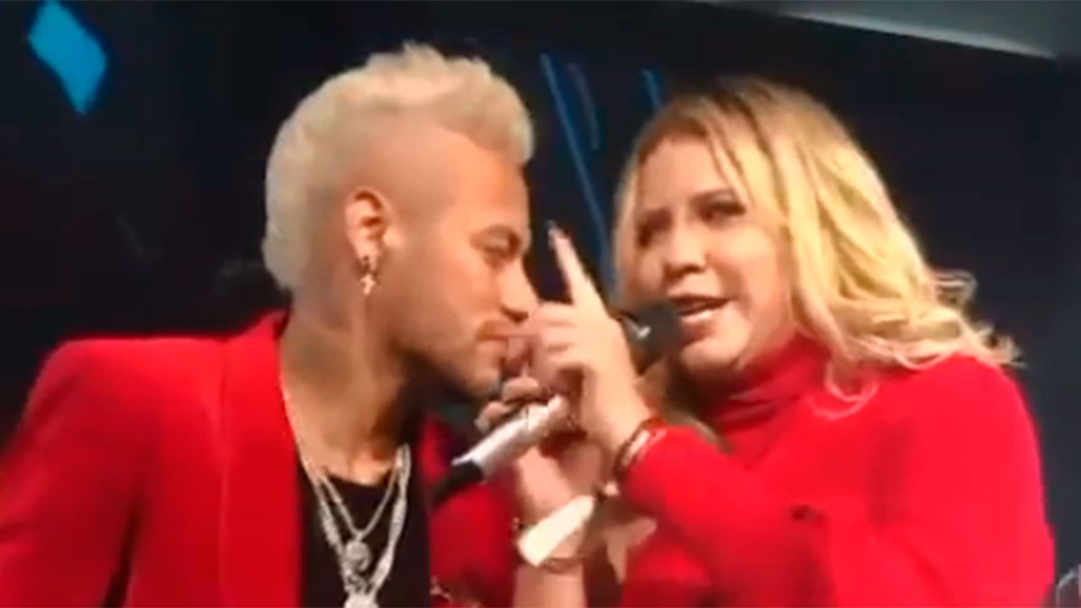 Marília mendonça y Neymar Jr. La cantante era muy popular en Brasil.&nbsp;