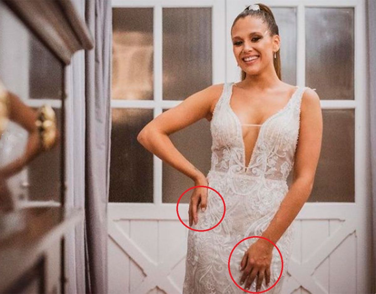 En esta imagen Barbie Vélez no lleva puestas las alianzas.