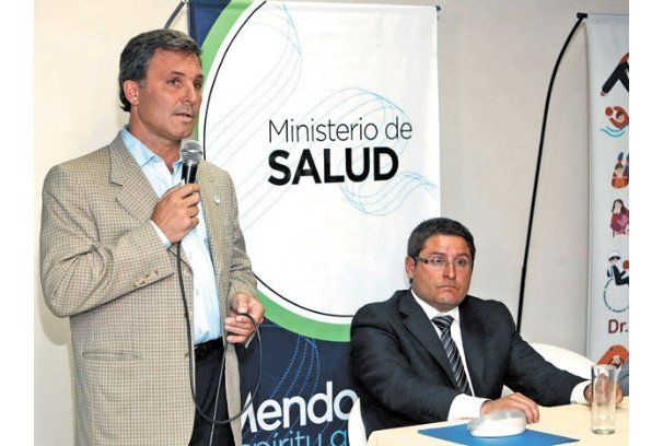 El ministro de Salud reiteró que los días de paro serán descontados