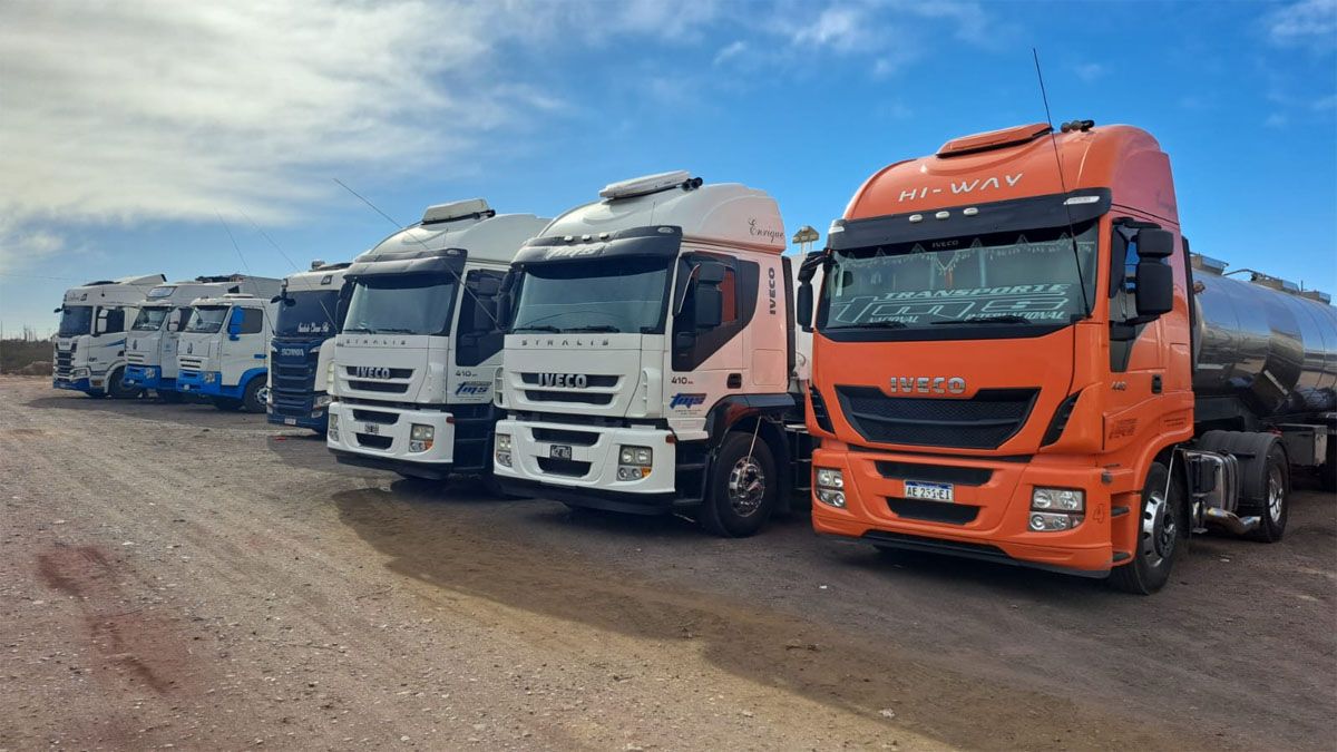 Desde Uspallata hasta la Destilería, en Luján, hay entre 1.300 y 1.500 camiones a la espera de la reapertura del Paso Cristo Redentor, según el titular de Aprocam. 