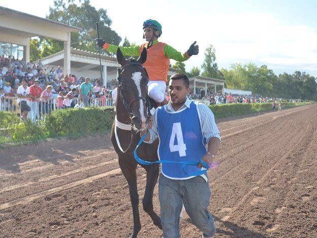 Pixar se quedó con el Patrono Santiago en una carrera de película