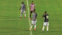 Matos reventó el palo del Milrayitas
