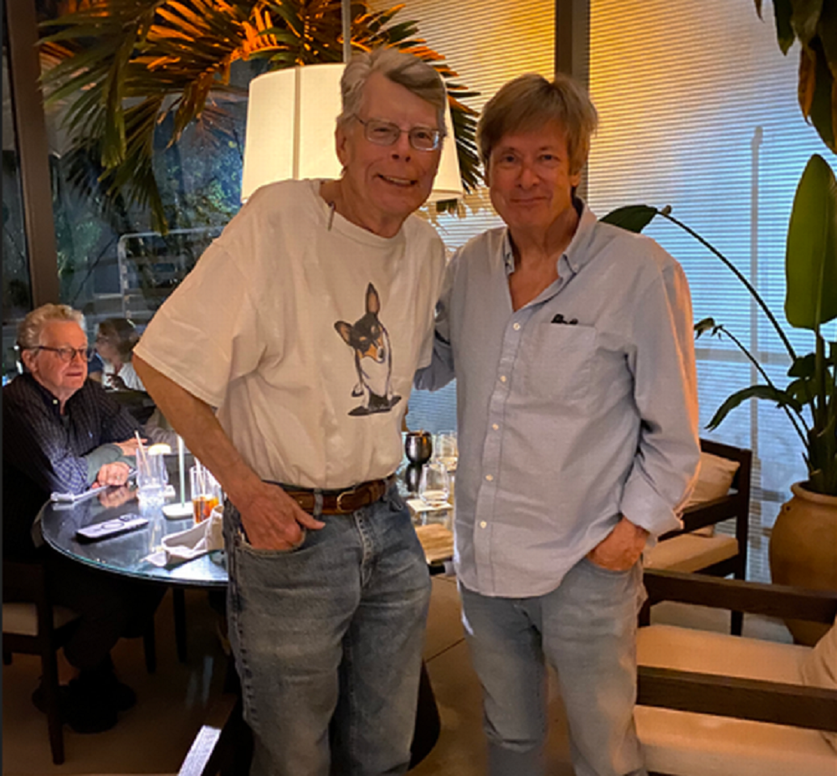 Stepehn King y su colega artístico, David Barry.