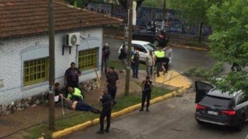 Lo que gira en torno al crimen del financista: secretos, narcos, barras, otros asesinatos y la desaparición de un amigo
