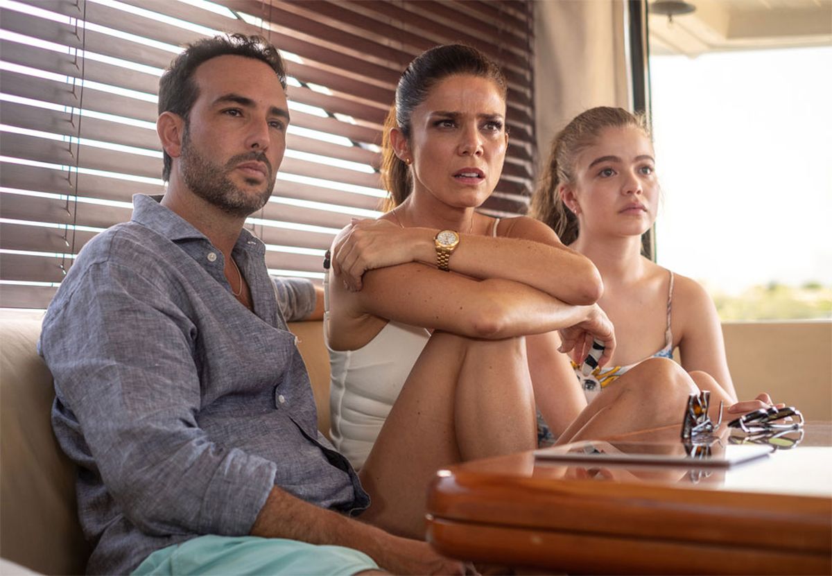 Sebasti&aacute;n Mart&iacute;nez y Juana Acosta son los protagonistas de la serie Medusa que est&aacute; en Netflix.