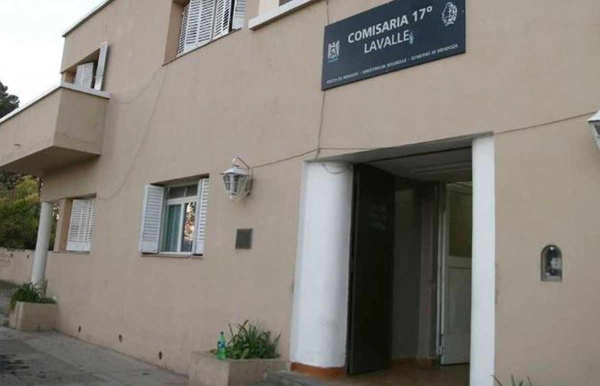 Personal de la Comisaría de Lavalle recuperó un moto robada.