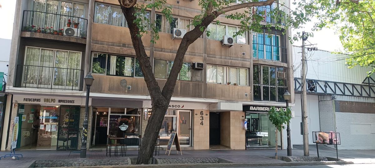 Este es uno de los departamentos más destacados en zona de Capital, Mendoza. Este es uno de los departamentos más destacados en zona de Capital, Mendoza.