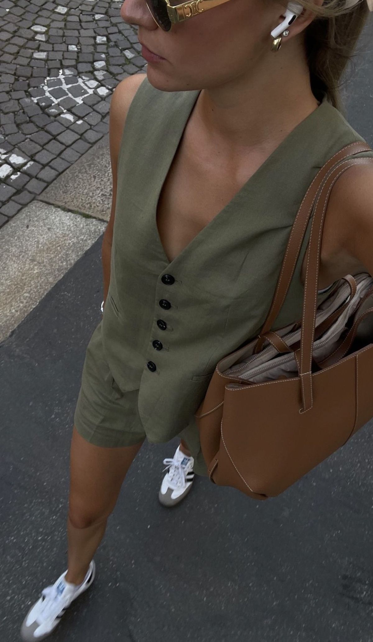 El verde militar no va más este verano. El verde militar no va más este verano.