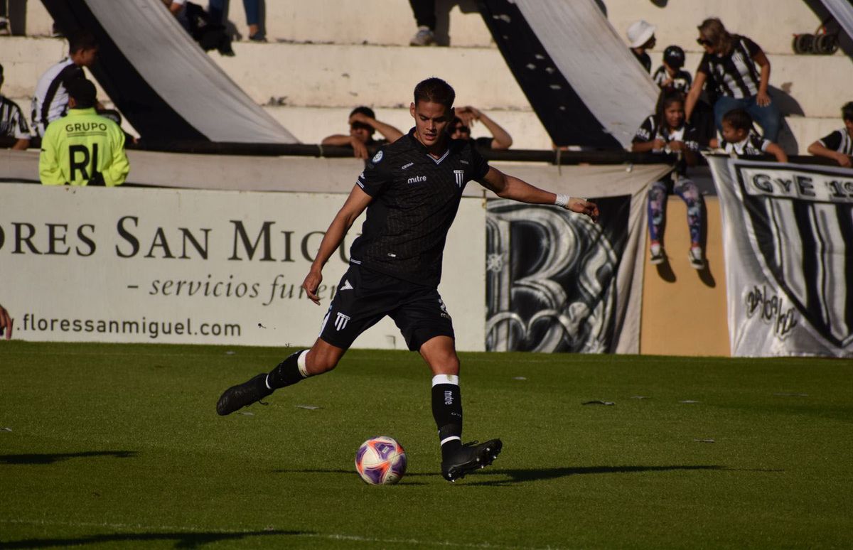 El colombiano Alejandro Gutiérrez ha tenido buenos rendimientos en el Lobo. El colombiano Alejandro Gutiérrez ha tenido buenos rendimientos en el Lobo.