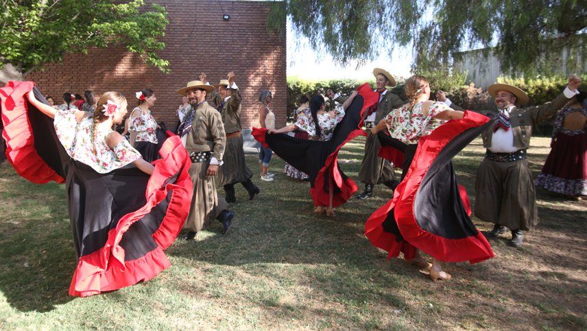 Los Gauchos en Zapatillas  harán un Folklorazo este domingo