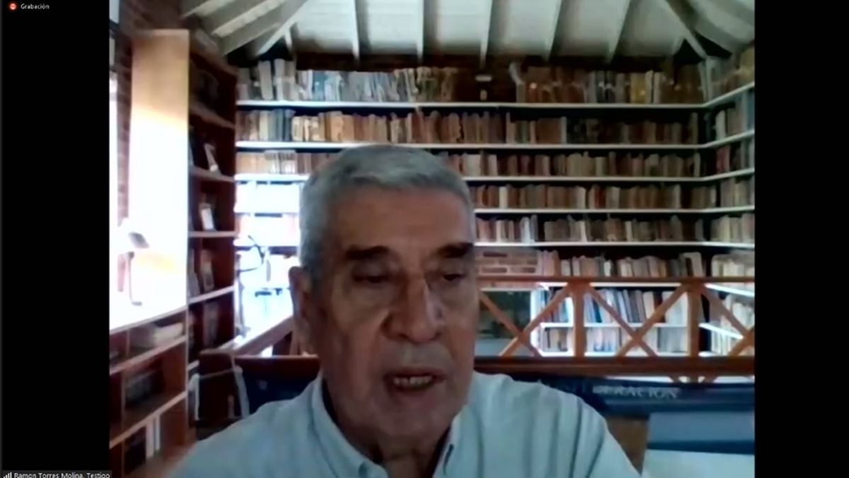 El abogado Ramón Torres Molina durante su declaracion en el juicio de lesa humanidad en Mendoza